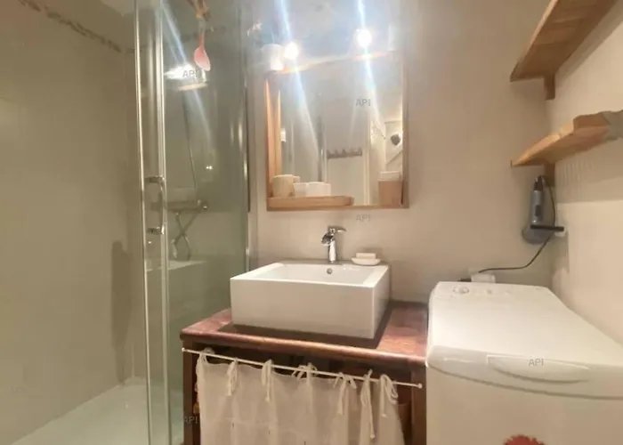 As22947-studio Direct Sur